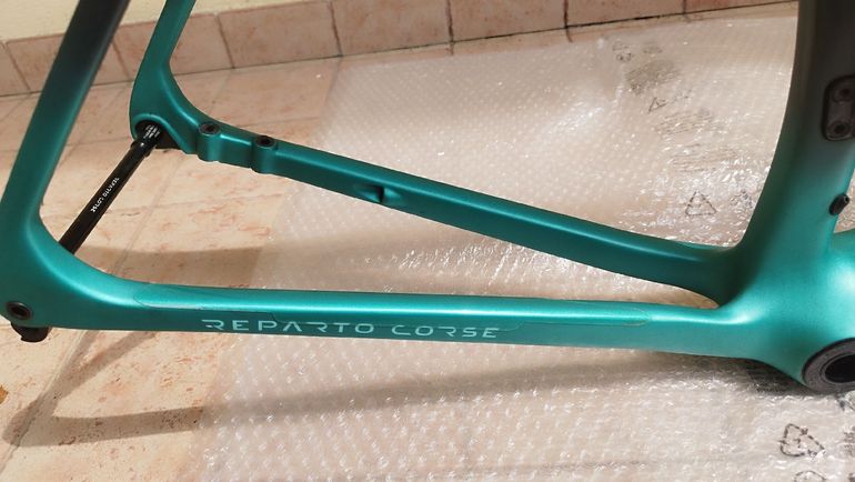 Brugt Bianchi Specialissima RC Durace Di2 2025 Frameset 2025 Road & Gravel — billede 4 af 12
