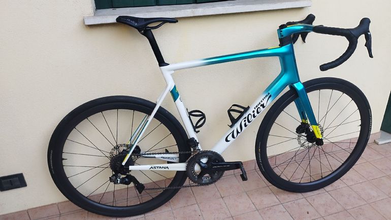 Used Wilier 0 Shimano Dura Ace Di2 2023 Road & Gravel, Blue — image 7 of 12