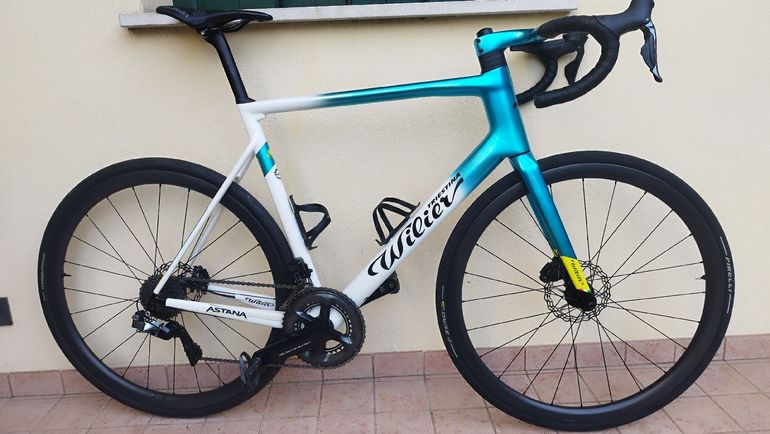 Used Wilier 0 Shimano Dura Ace Di2 2023 Road & Gravel, Blue — image 9 of 12