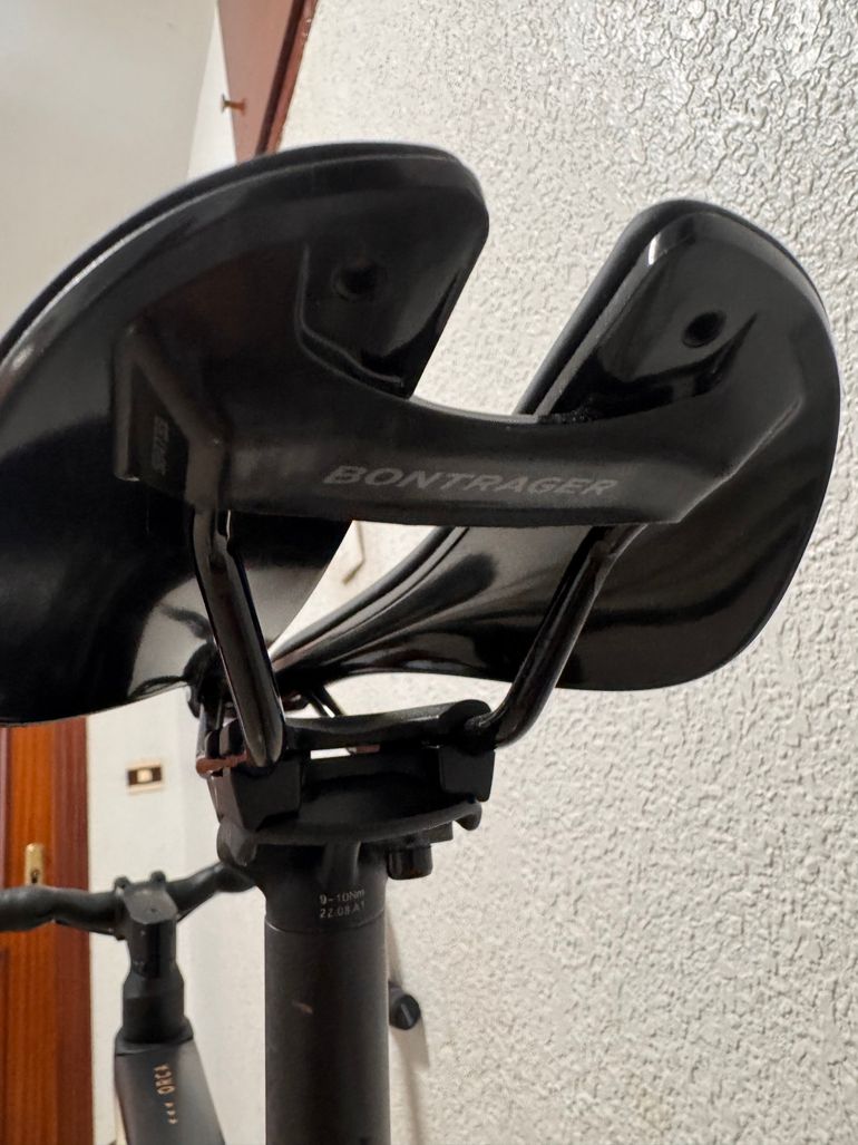 Orbea ORCA M30i 2024 2024 Road & Gravel usato, Bianco — immagine 7 di 8