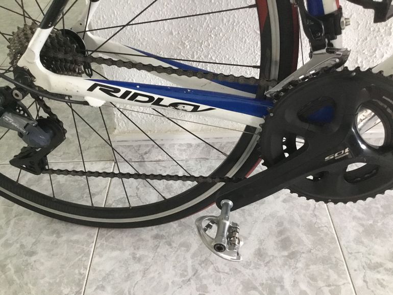 Used Ridley Helium Shimano 105 2013 Road & Gravel, Red — image 2 of 3