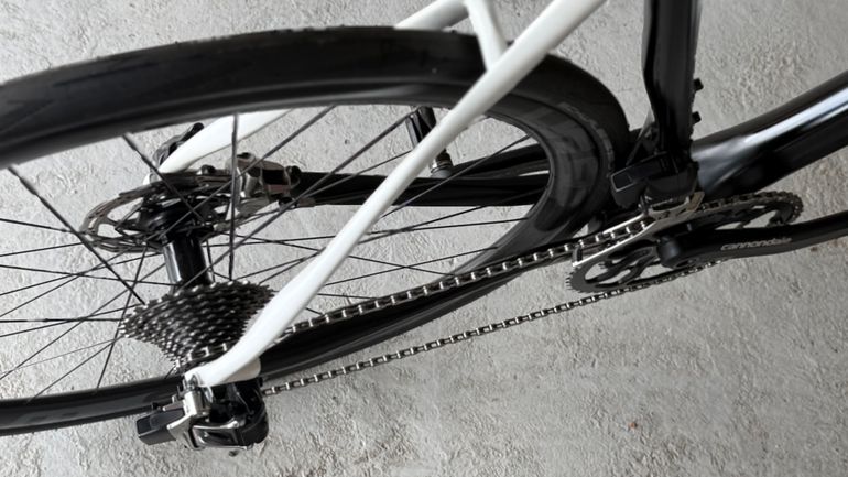 Cannondale Synapse Disc Black Inc 2016 Road & Gravel usato, Nero — immagine 6 di 15