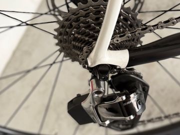 Cannondale Synapse Disc Black Inc 2016 Road & Gravel usato, Nero — immagine 10 di 15