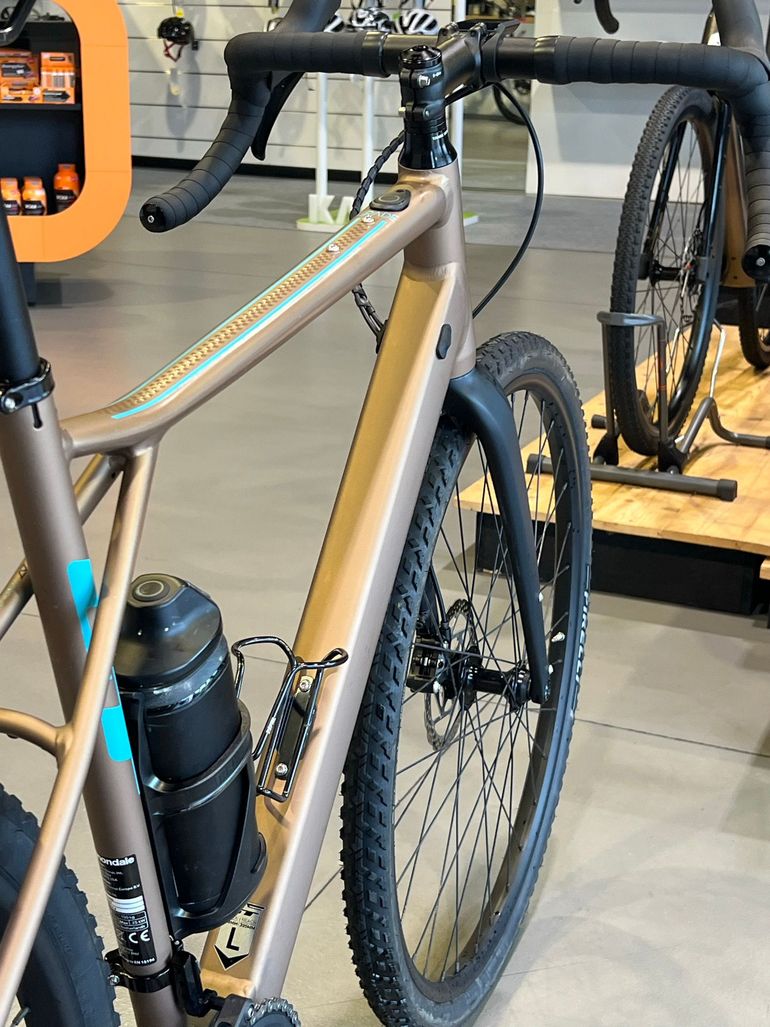 GT EGrade Shimano GRX 2024 Road & Gravel de segunda mano, Gris claro — imagen 2 de 9