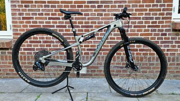 Used Kona Hei Hei CR/DL 2024 2024 Mountainbike, Light Gray, 29 — image 1 of 15
