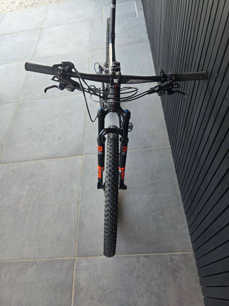 Käytetty Orbea Oiz Shimano Deore XT 2018 Mountainbike — kuva 4 / 26