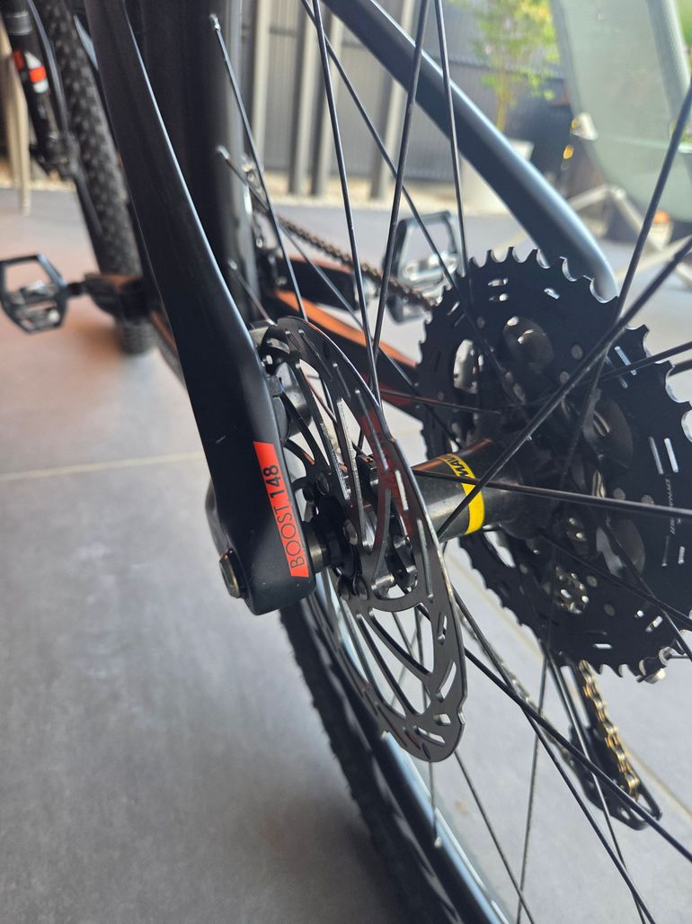 Käytetty Orbea Oiz Shimano Deore XT 2018 Mountainbike — kuva 24 / 26