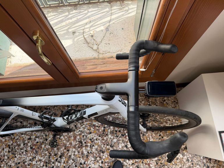 BMC Teammachine SLR 01 TWO 2024 2024 Road & Gravel usato, Bianco — immagine 6 di 15