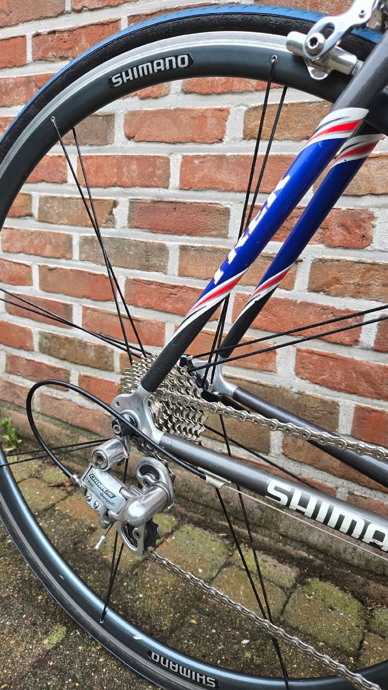 Używany Trek US Postal livery - OCLV 120 - Campagnolo Chorus 10 speed 2001 Road & Gravel — zdjęcie 6 z 24