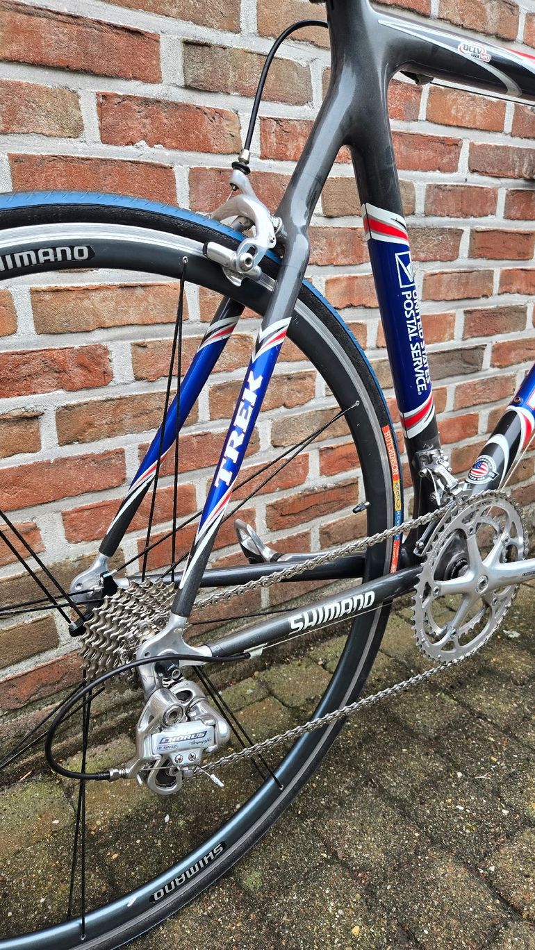 Używany Trek US Postal livery - OCLV 120 - Campagnolo Chorus 10 speed 2001 Road & Gravel — zdjęcie 7 z 24