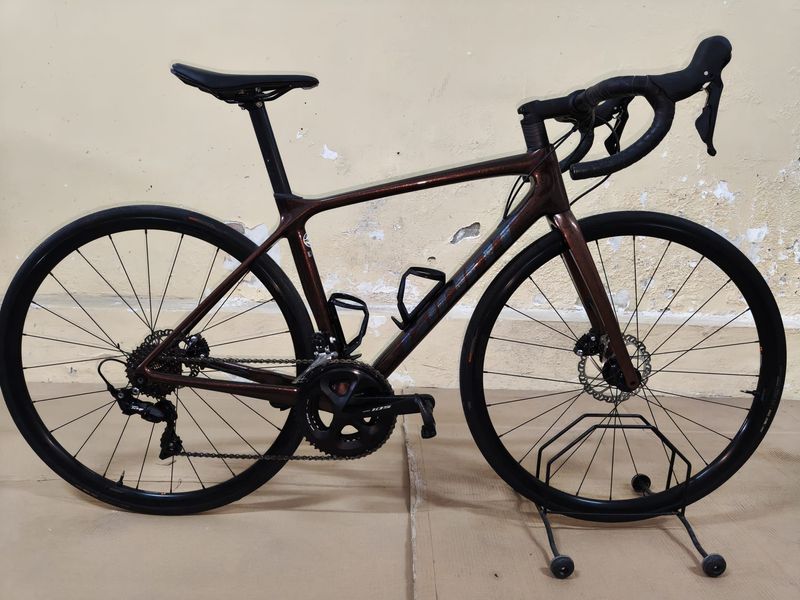 Used Giant TCR Advanced Disc 1 KOM 2023 2023 Road & Gravel