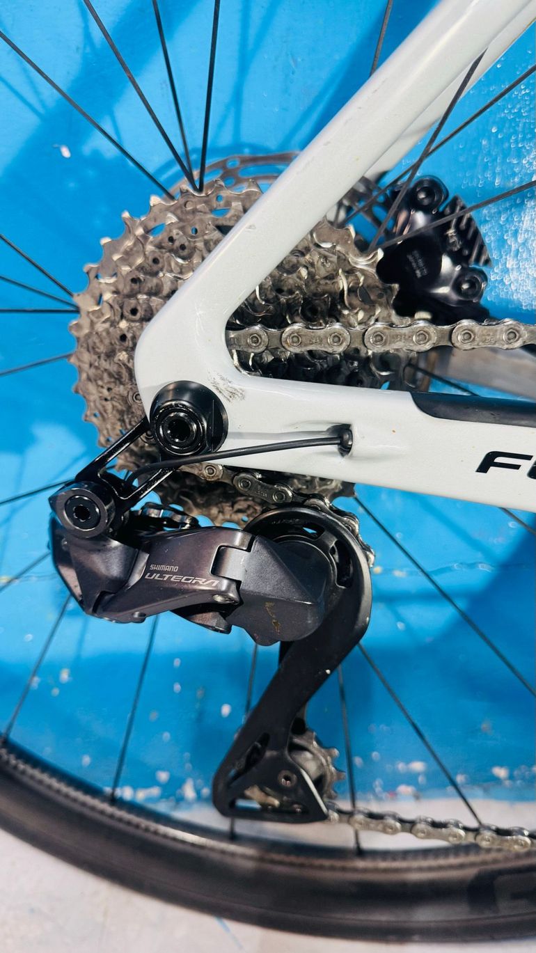 Brugt Focus IZALCO MAX 9.8 2024 2024 Road & Gravel — billede 8 af 13