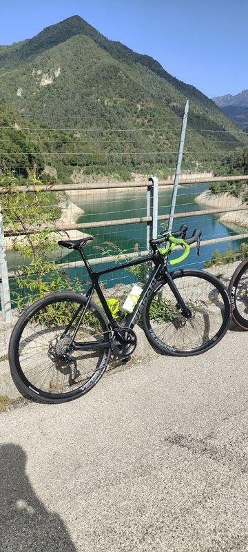 Używany Bianchi Sprint Shimano 105 2023 Road & Gravel — zdjęcie 4 z 5