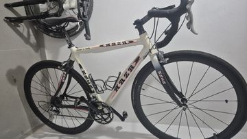 Used Maza 2010 Road & Gravel, White — image 2 of 6