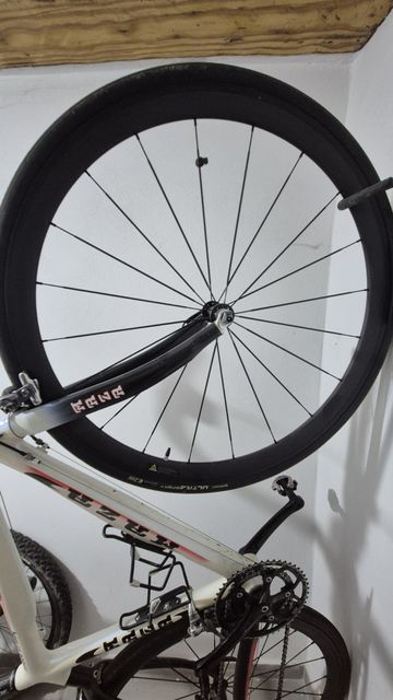 Used Maza 2010 Road & Gravel, White — image 6 of 6
