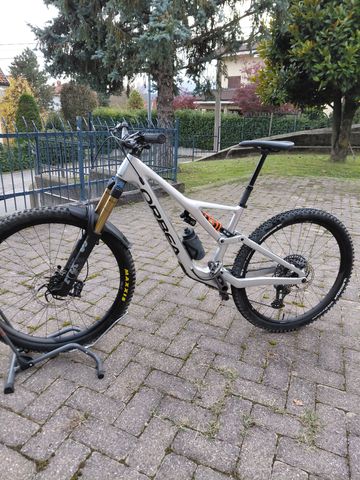 Tweedehands Orbea M 20 2025 Mountainbike — afbeelding 1 van 3
