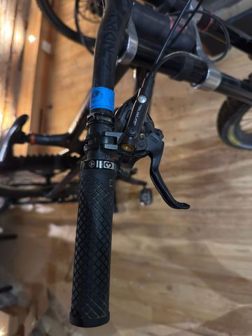 Gebrauchtes Commencal FURIOUS ORIGIN 2019 2019 Mountainbike, Hellgrau — Bild 5 von 9
