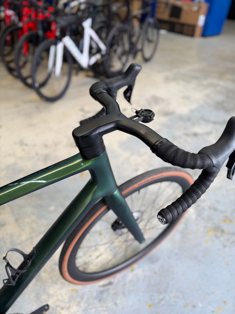 Brugt Scott Addict RC 15 2023 2023 Road & Gravel — billede 8 af 24