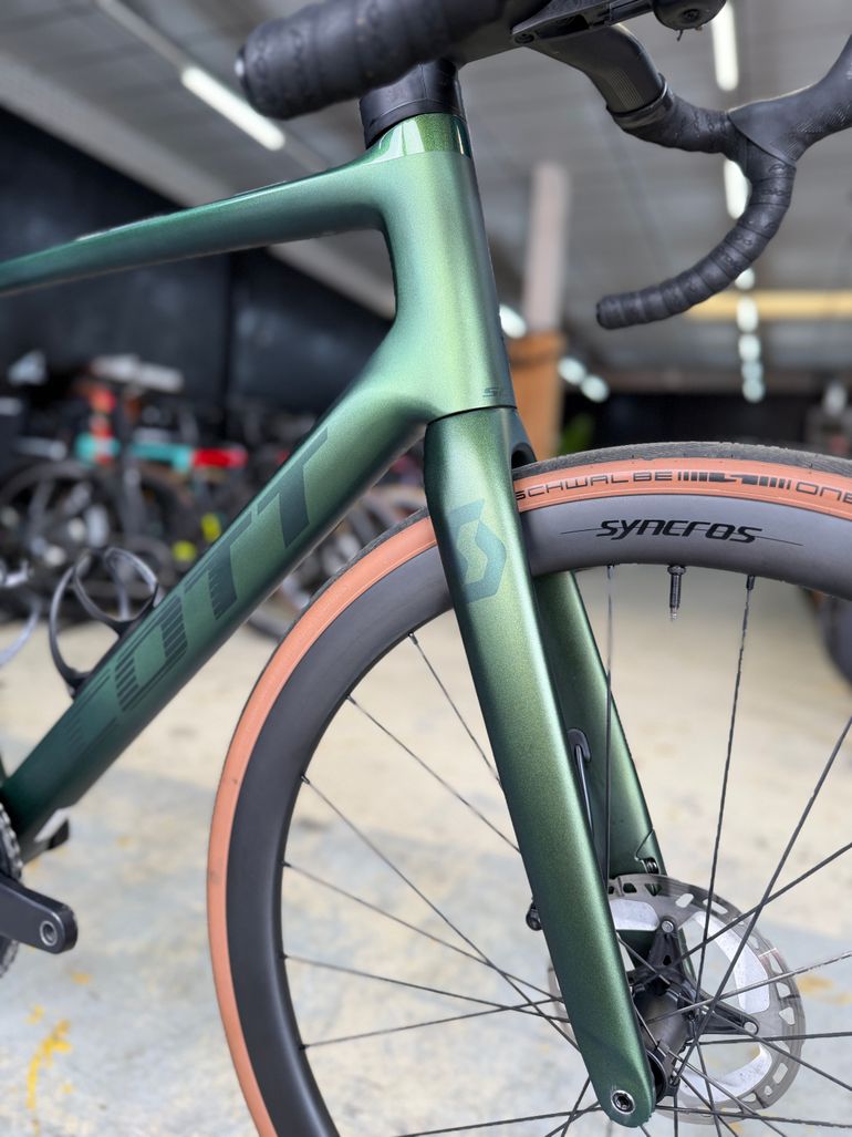 Brugt Scott Addict RC 15 2023 2023 Road & Gravel — billede 6 af 24