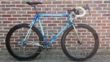 Used Colnago Neo-retro Campagnolo Chorus 1999 Road & Gravel, Blue — image 1 of 14