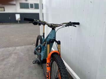 Used Canyon Spectral:ON CF 9 2023 2023 Mountainbike, Blue, 29, 27.5 — image 3 of 11