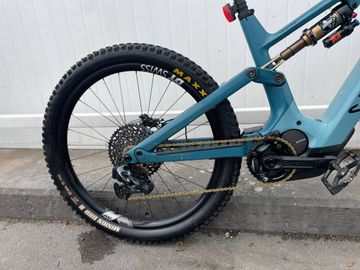 Used Canyon Spectral:ON CF 9 2023 2023 Mountainbike, Blue, 29, 27.5 — image 2 of 11