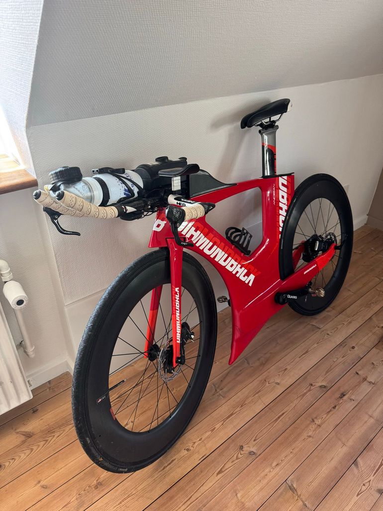 Used Diamondback Andean SRAM Red eTap triatlon 2019 Road & Gravel, Red — image 12 of 12