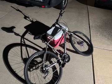 Used Trek Custom Urban, Light Gray — image 2 of 5