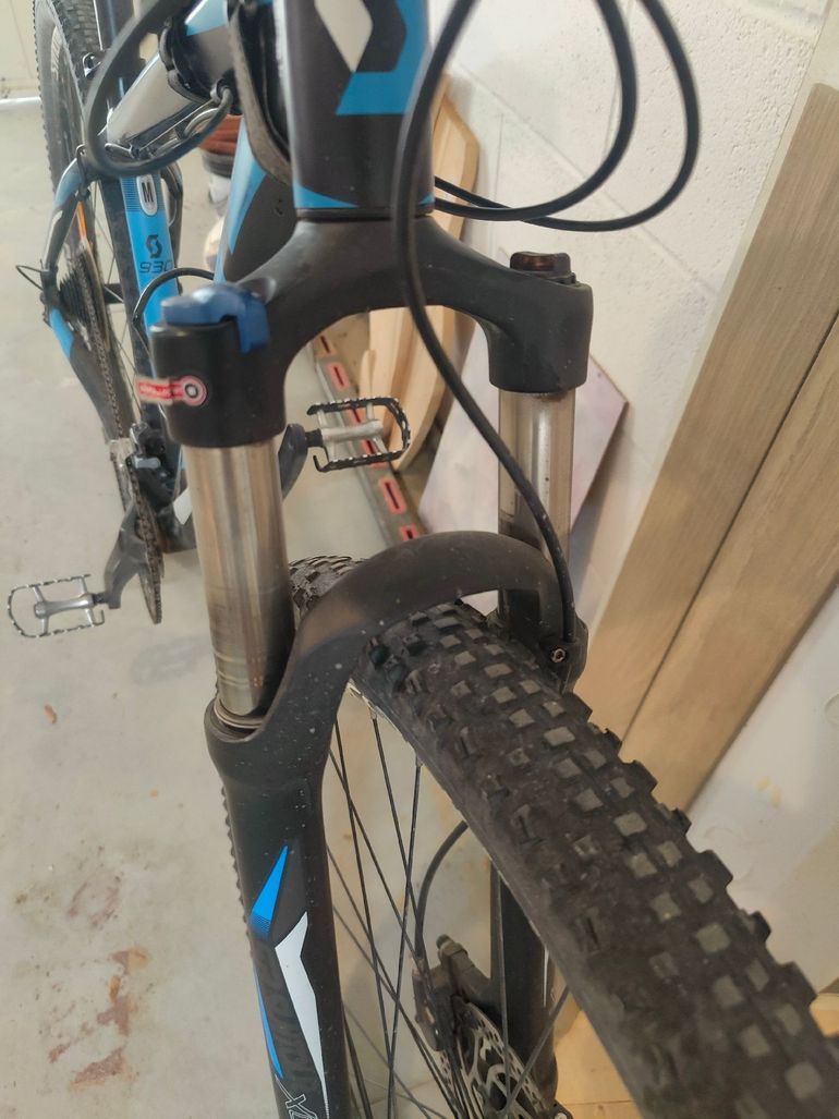 Used Scott 930 Custom Shimano Deore XT 2017 Mountainbike, Blue — image 4 of 5