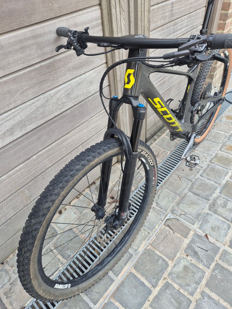 Used Scott Spark RC Team Issue 2023 2023 Mountainbike, Black, 29 — image 5 of 5