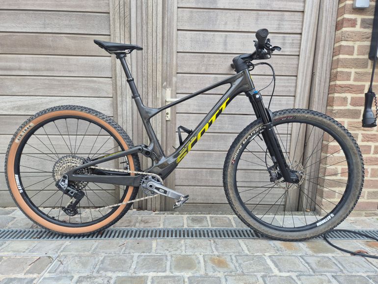 Used Scott Spark RC Team Issue 2023 2023 Mountainbike, Black, 29 — image 2 of 5