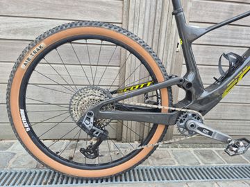 Used Scott Spark RC Team Issue 2023 2023 Mountainbike, Black, 29 — image 4 of 5