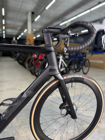 Used BMC Timemachine ROAD 01 THREE 2021 2021 Road & Gravel, Black — image 9 of 24