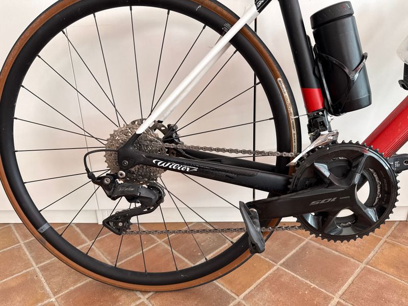 Wilier Garda SHIMANO 105 12S 2024 2024 Road & Gravel d'occasion