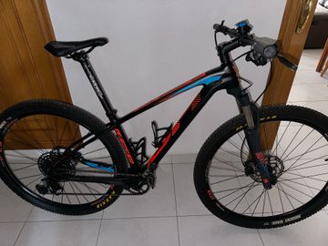 Gebrauchtes BH Custom SRAM NX Eagle 2021 Mountainbike, Schwarz — Bild 1 von 6