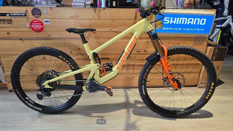 Used Santa Cruz Nomad S / Carbon C 2024 2024 MTB