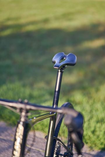 Used Giant Revolt, Advanced 1 2022 2022 Road & Gravel, Green — image 11 of 16