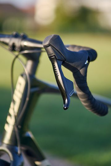 Used Giant Revolt, Advanced 1 2022 2022 Road & Gravel, Green — image 15 of 16