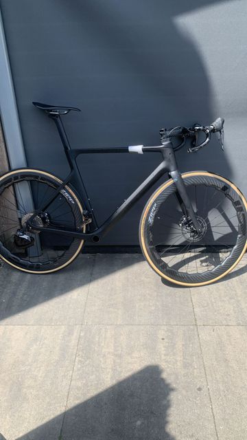 Used Lightcarbon Custom Frameset 2025 Road & Gravel, Black — image 2 of 2