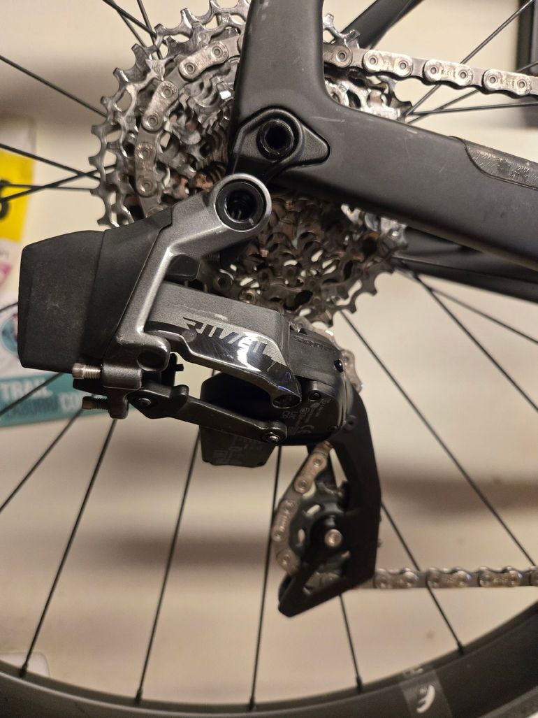 Used Merida Reacto SRAM Rival eTap AXS 2023 Road & Gravel, Black — image 4 of 4