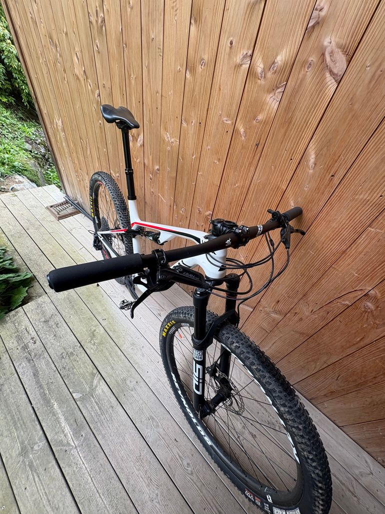 Canyon Lux CF 8 2021 2021 Mountainbike de segunda mano, Blanco — imagen 7 de 7