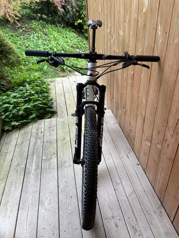 Canyon Lux CF 8 2021 2021 Mountainbike de segunda mano, Blanco — imagen 6 de 7