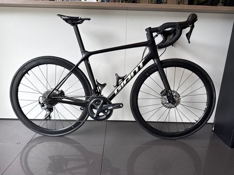Tweedehands Giant TCR Advanced Pro Team Disc 2021 2021 Road & Gravel