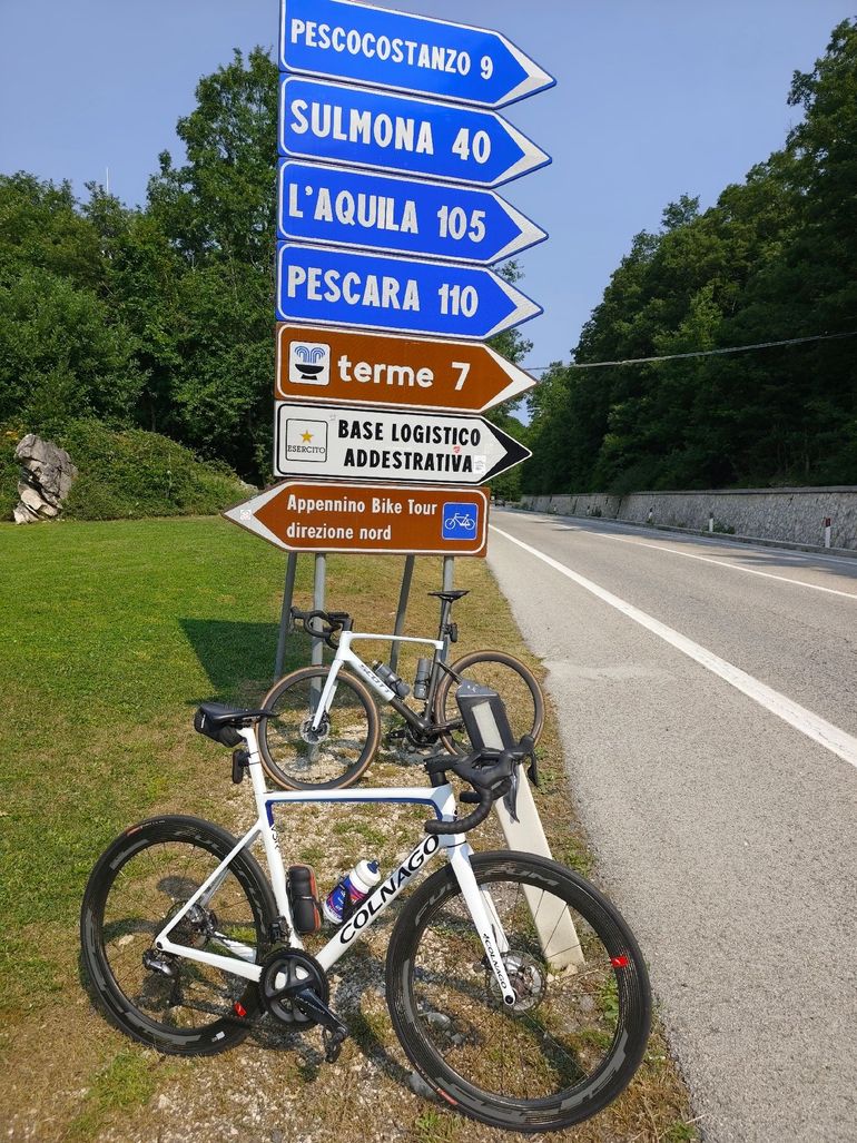 Used Colnago v3rs Custom Shimano Ultegra Di2 2021 Road & Gravel, White — image 3 of 3