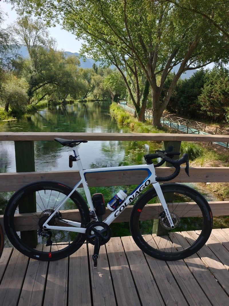 Used Colnago v3rs Custom Shimano Ultegra Di2 2021 Road & Gravel
