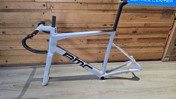 Tweedehands BMC Teammachine SLR 01 MOD 2024 Frameset 2024 Road & Gravel — afbeelding 2 van 3