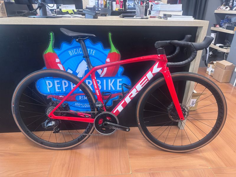 Tweedehands Trek Emonda SRAM Force ETap AXS 2023 2023 Road & Gravel