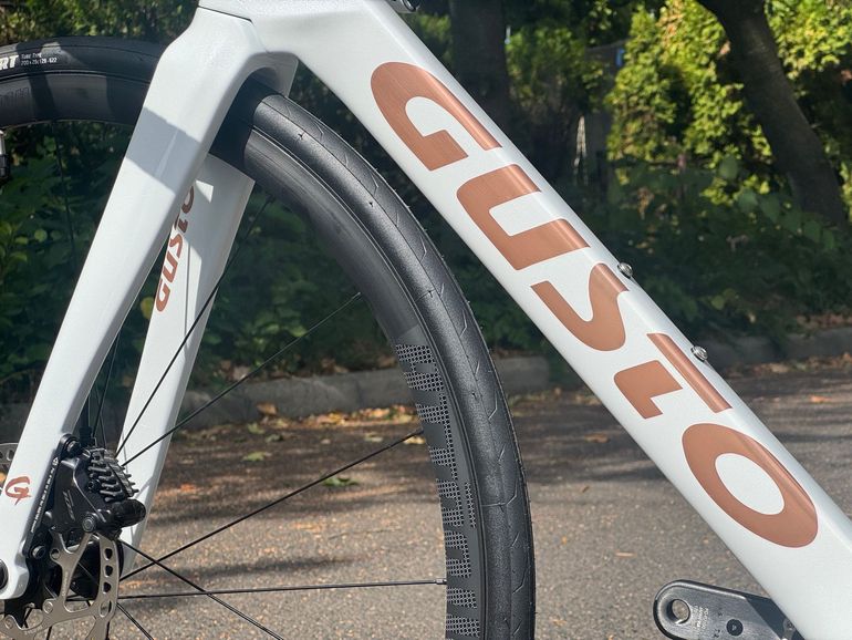 Gusto Custom Shimano 105 2025 Road & Gravel d'occasion — image 21 sur 23
