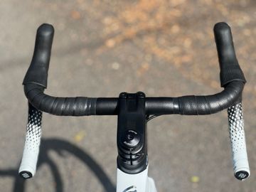Gusto Custom Shimano 105 2025 Road & Gravel d'occasion — image 11 sur 23