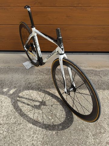 Used Colnago Extreme Frameset 2008 2008 Road & Gravel, White — image 10 of 41